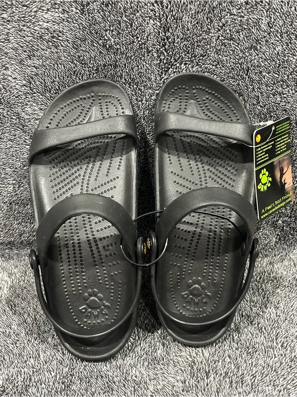 Kids' Dawgs 3-Strap youth Sandals size 2/34